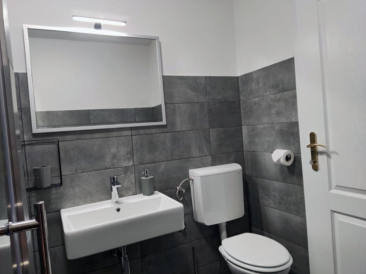 Apartment Rosa 1 Rovinj Exterior photo